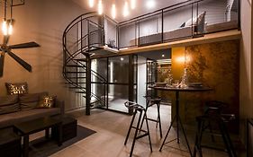 Rusty Loft & Bar Loft Apartment